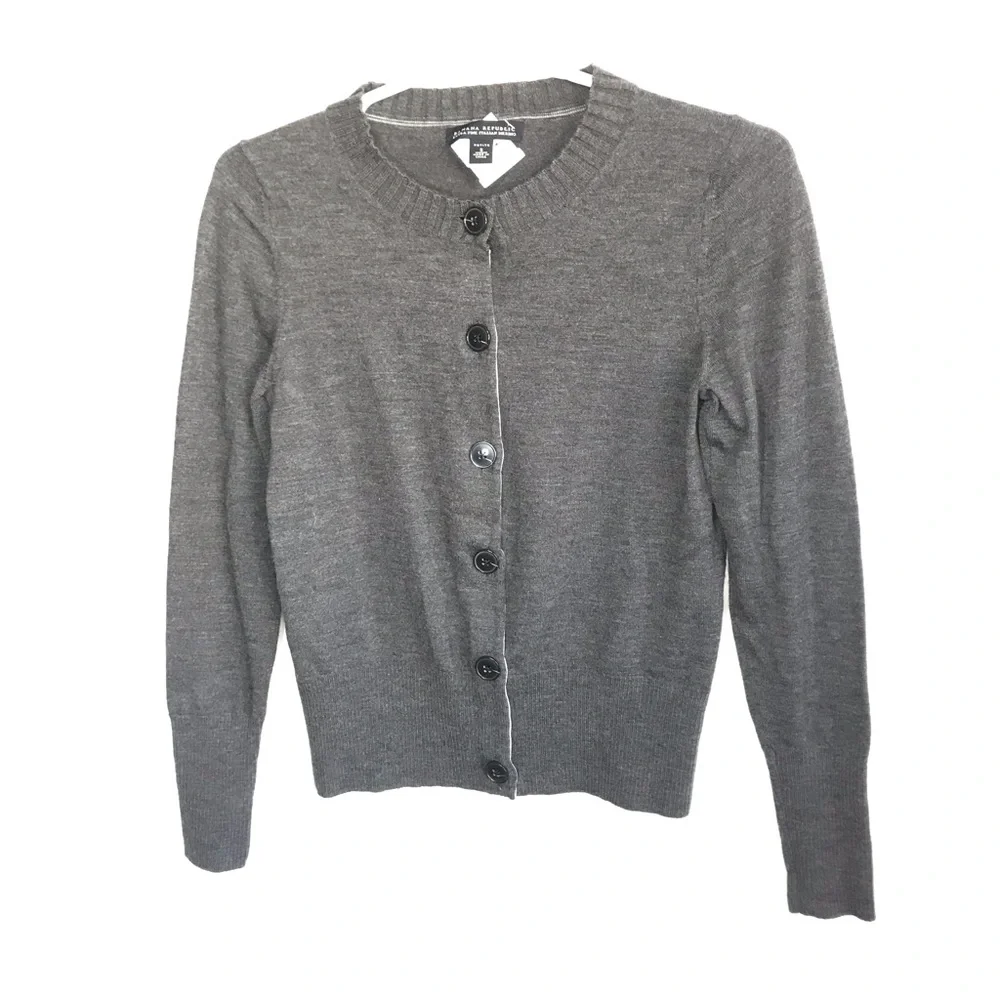 Banana Republic extra fine Italian merino wool cardigan Size SP - Picture 1 of 4